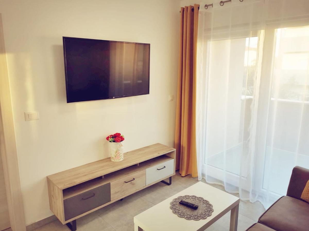 Apartmani Marco,Lukas,Patrick,David,Blizu Centra I Mora Sa Free Privatnim Parkingom 普拉 外观 照片
